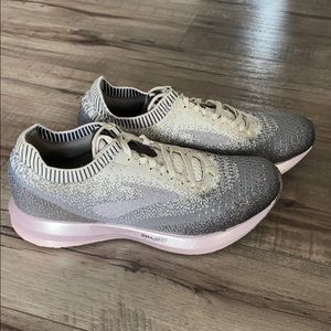 Women’s Brooks